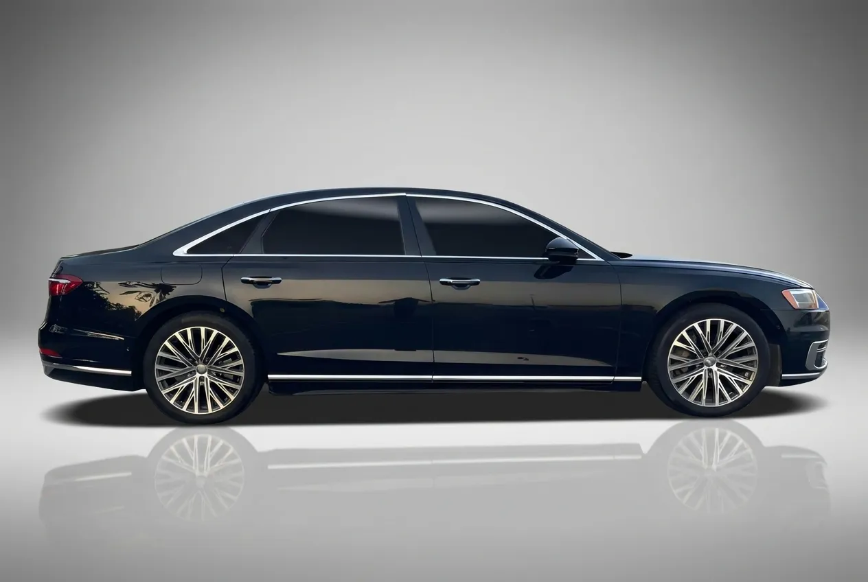 AUDI A8 - Image 2