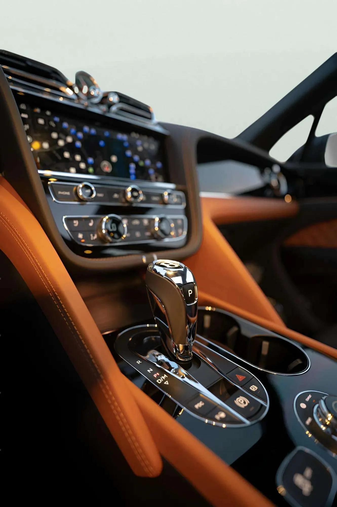 BENTLEY Bentayga - Image 4