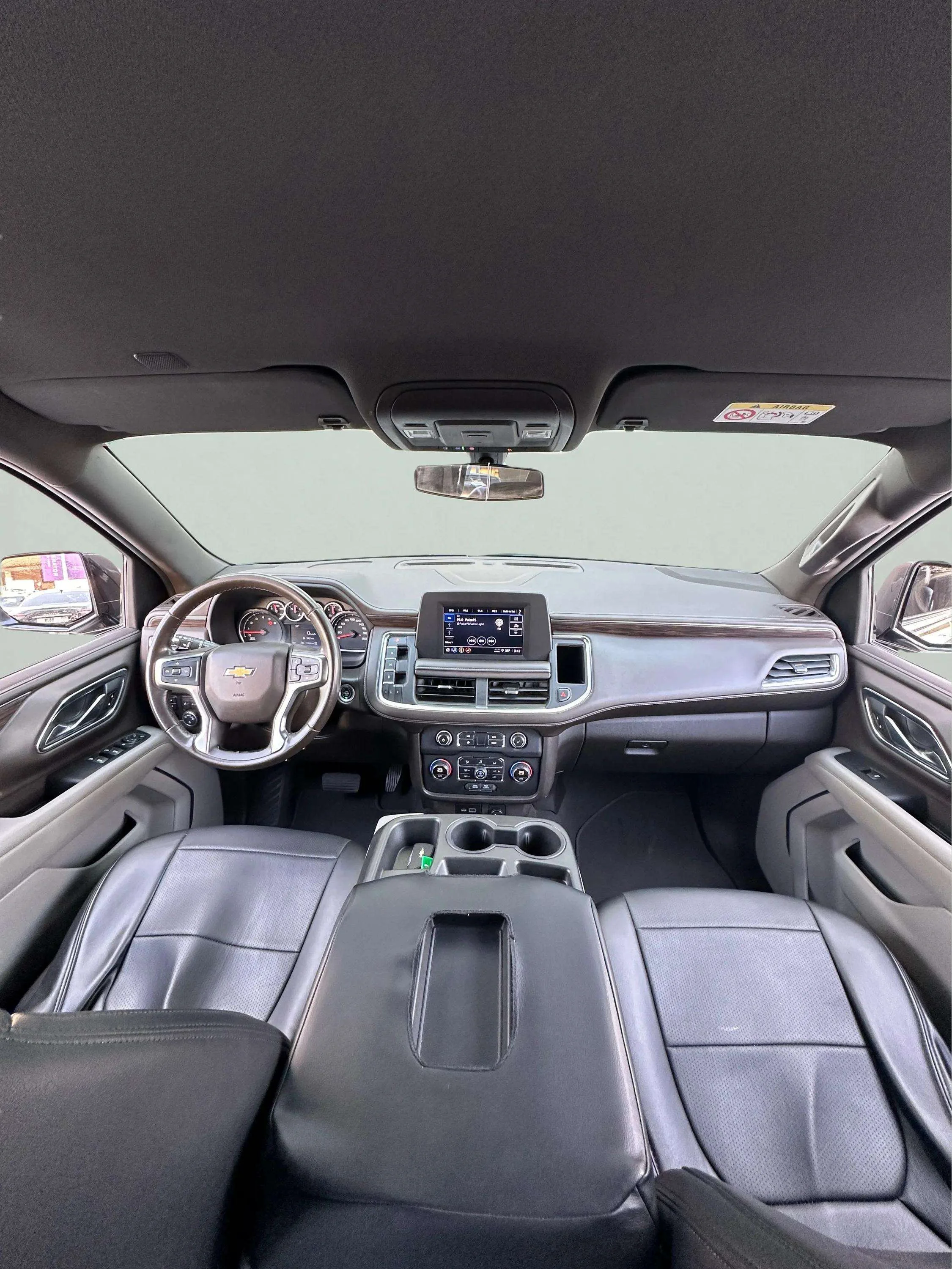 CHEVROLET Tahoe - Image 3