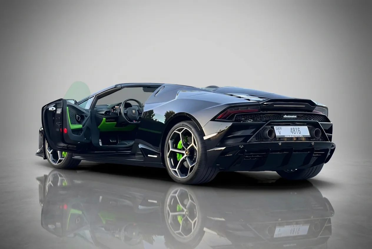 LAMBORGHINI Huracan Spyder - Image 3