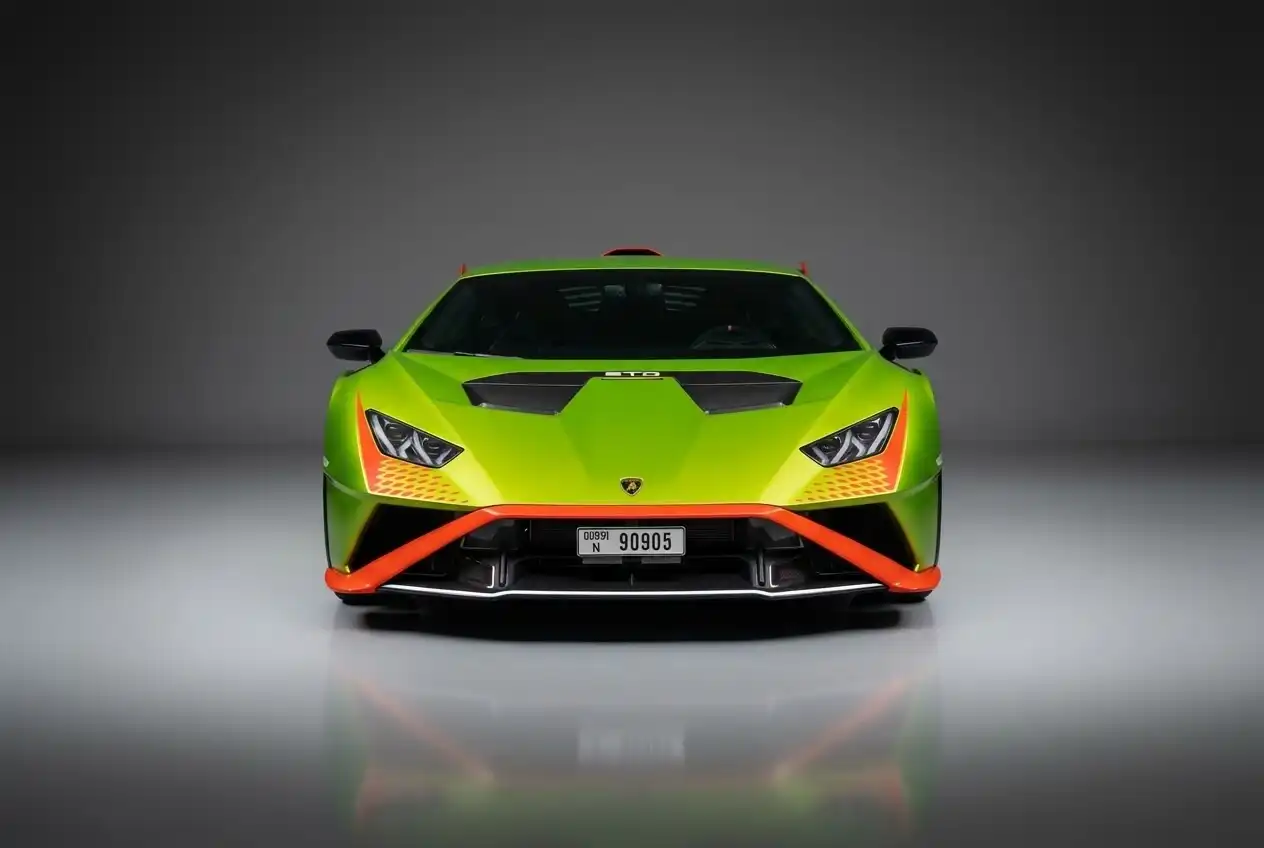 LAMBORGHINI Huracan STO