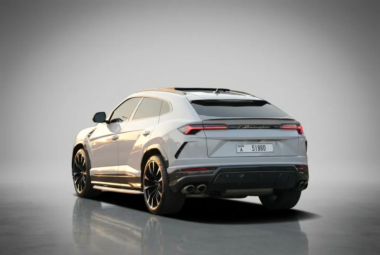 LAMBORGHINI Urus - Image 3