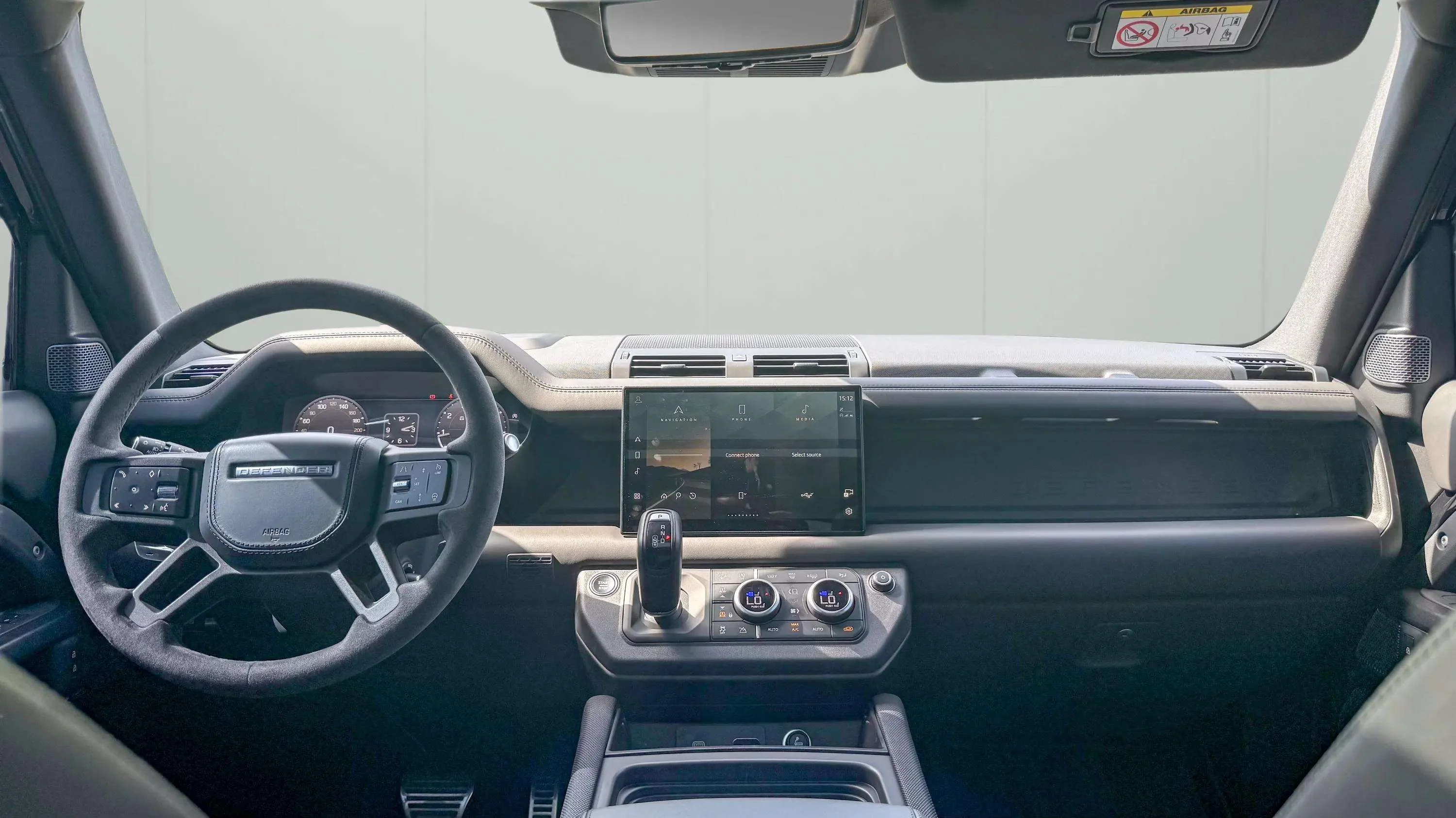 لاند روفر ديفندر V8 - Image 5