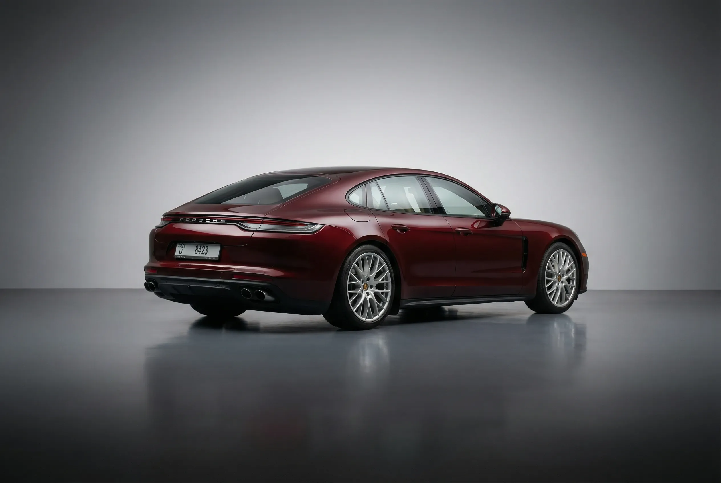 PORSCHE Panamera - Image 4