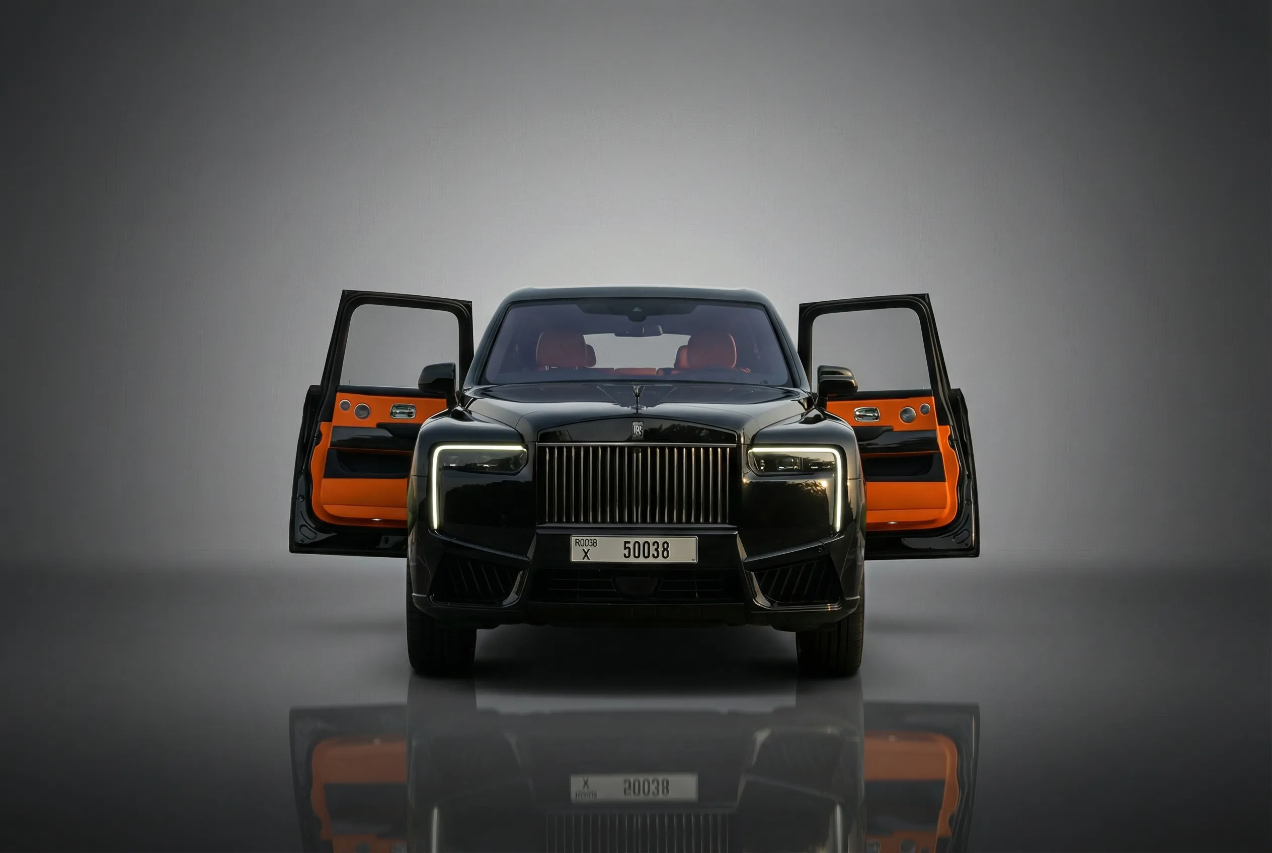 ROLLSROYCE Cullinan High Spec 2025