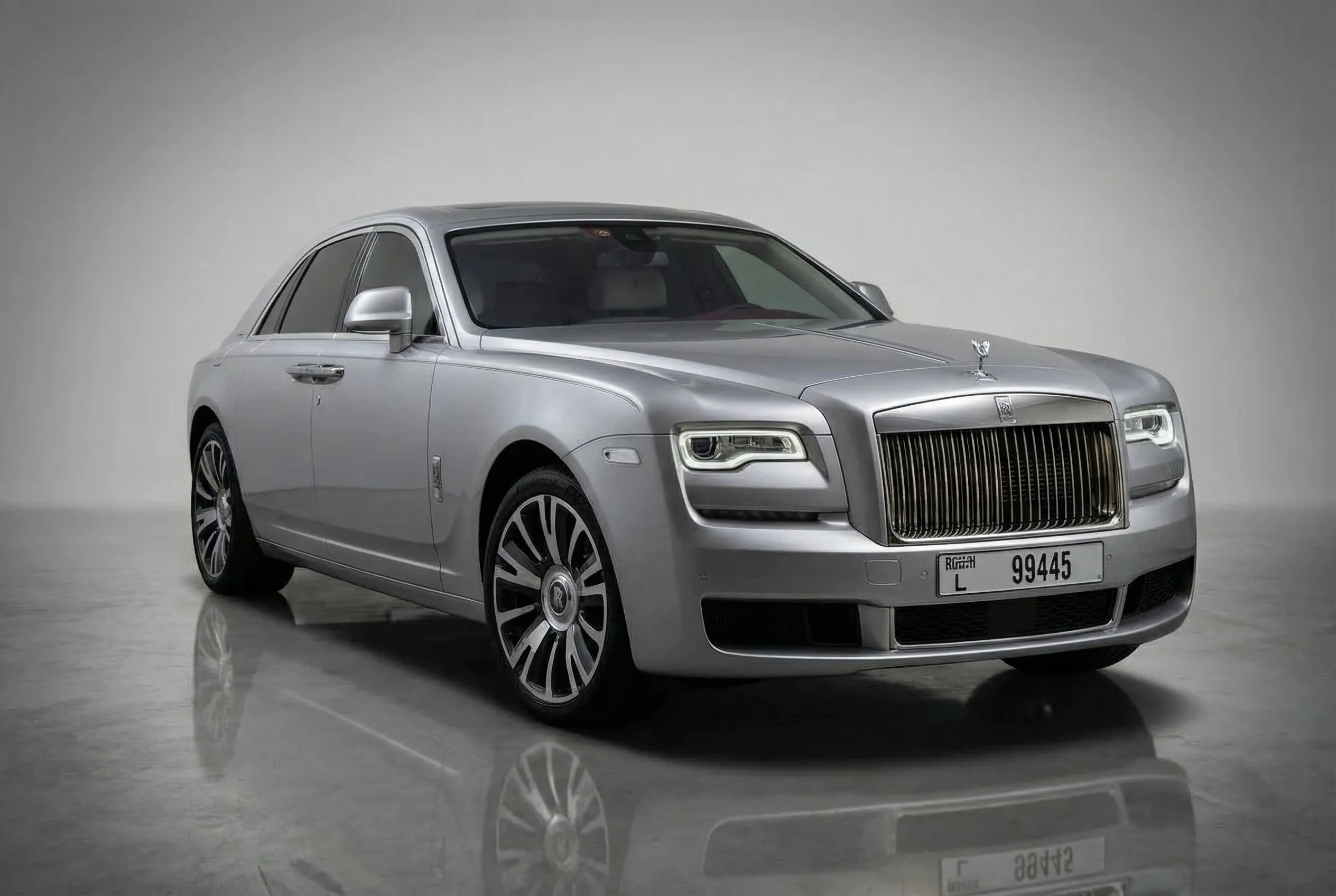 ROLLSROYCE Ghost Legacy - Image 2