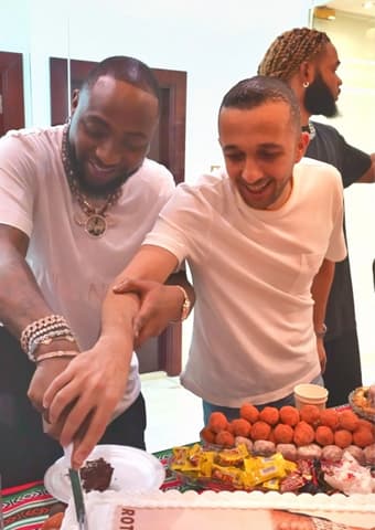 ديفيد أديجي أديليكي - Image 1