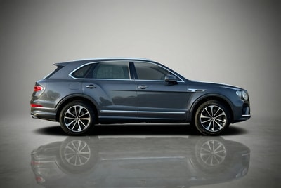 Bentley Bentayga 2023 - Image 3