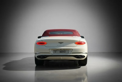 Bentley Continental GTC 2022 - Image 5