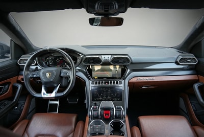 Lamborghini Urus MY2 2022 - Image 5