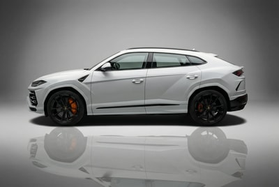 Lamborghini Urus 2022 - Image 2