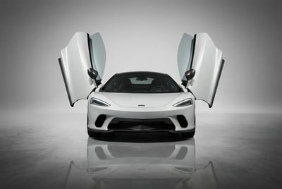 McLaren Artura 2023 - Image 3