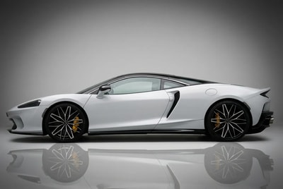 McLaren Artura 2023 - Image 4