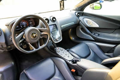 McLaren Artura 2023 - Image 5