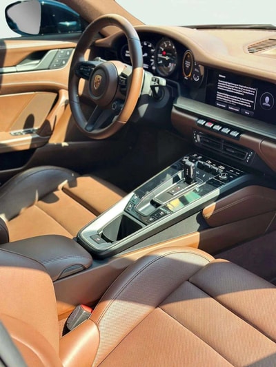 Porsche 911 GTS 2022 - Image 5