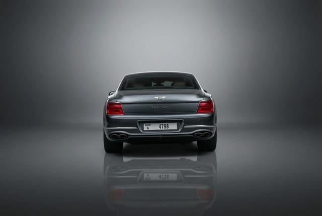 Bentley Flying Spur 2024 - Image 4