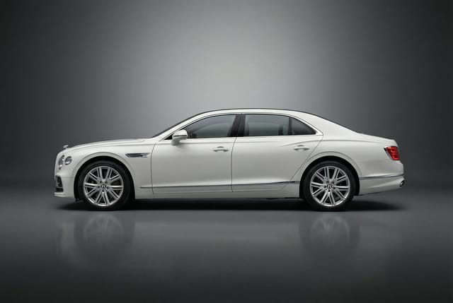 Bentley Flying Spur 2024 - Image 4