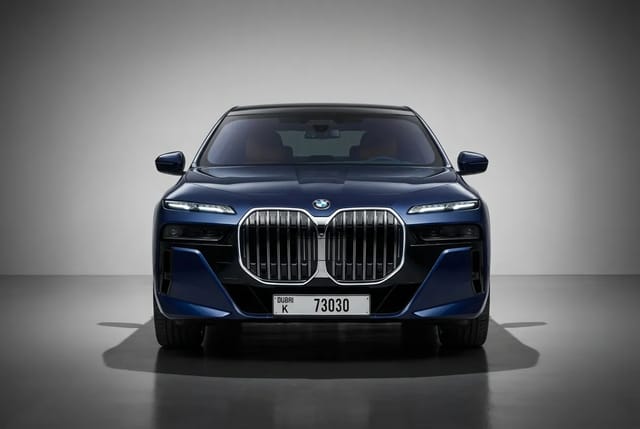 BMW 735i 2025