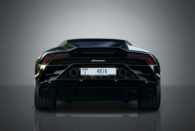 Lamborghini Huracan EVO Spyder 2024 - Image 4