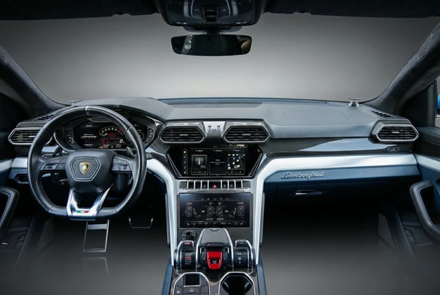 Lamborghini Urus 2022 - Image 4