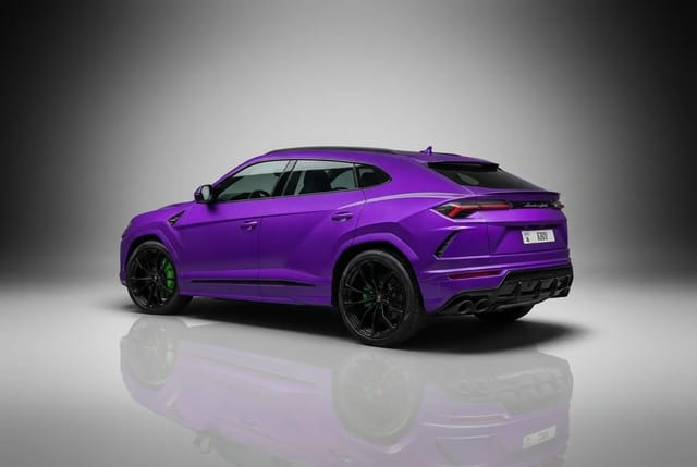 Lamborghini Urus 2022 - Image 2