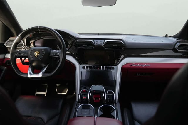 Lamborghini Urus 2022 - Image 4