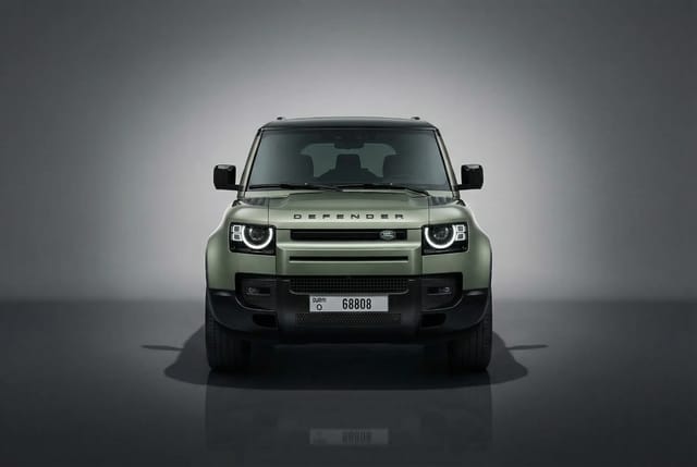 Land Rover Defender 2024