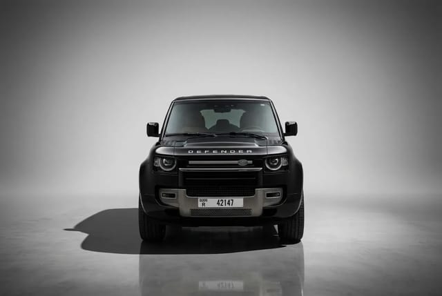 Land Rover Defender 2026