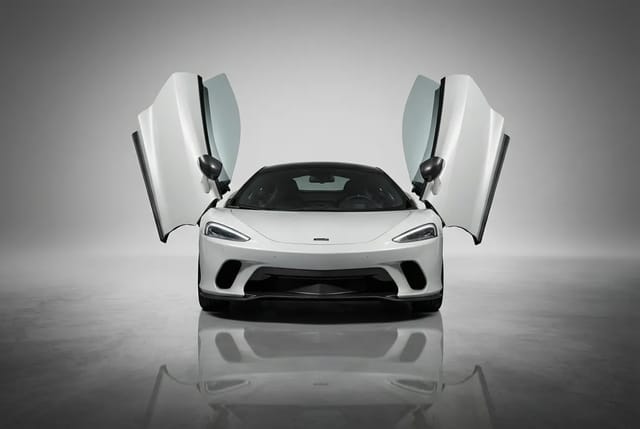 McLaren Artura 2023 - Image 3