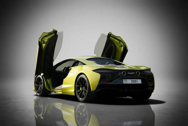 McLaren Artura 2024 - Image 4