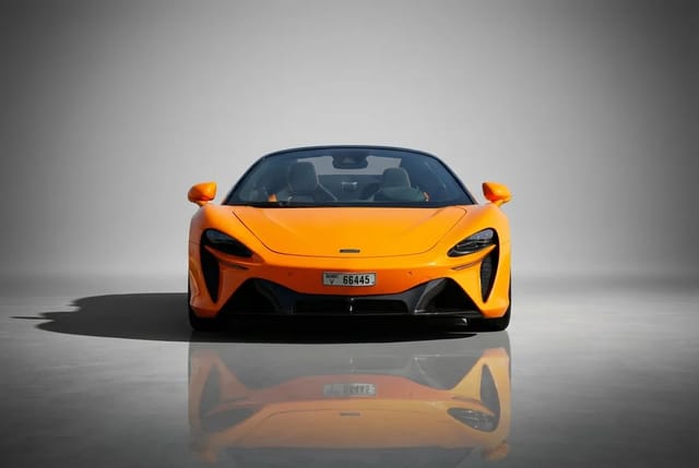 McLaren Artura Spider 2026