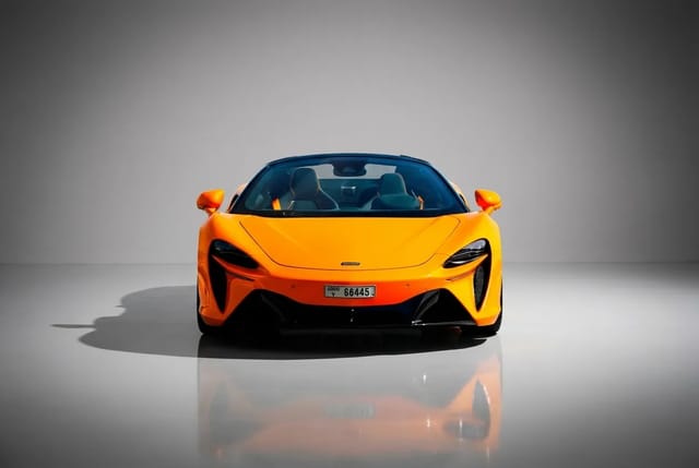 McLaren Artura Spider 2025 - Image 2