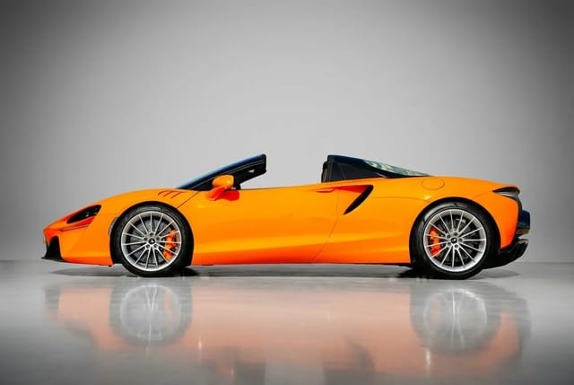 McLaren Artura Spider 2025 - Image 3