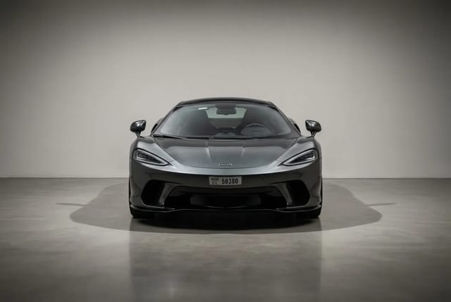 McLaren GT 2025