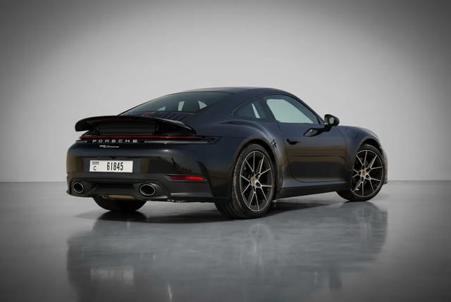 Porsche 911 Carrera 2025 - Image 4