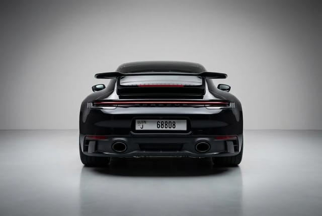 Porsche 911 GTS 2022 - Image 4