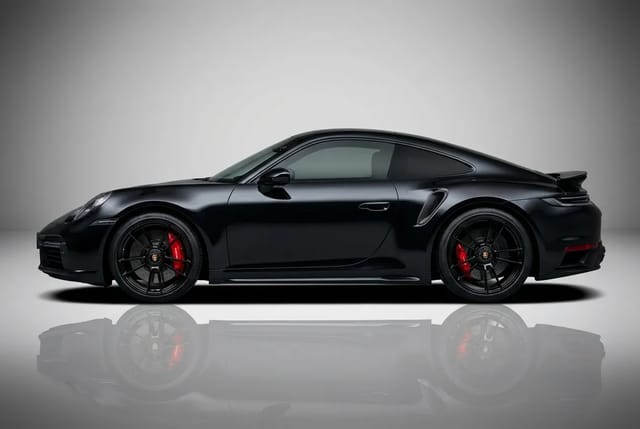 Porsche 911 GTS 2022 - Image 3