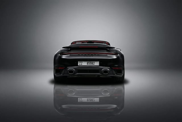Porsche 911 Turbo S 2023 - Image 3