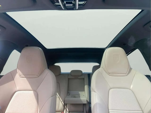 Porsche Cayenne 2022 - Image 5