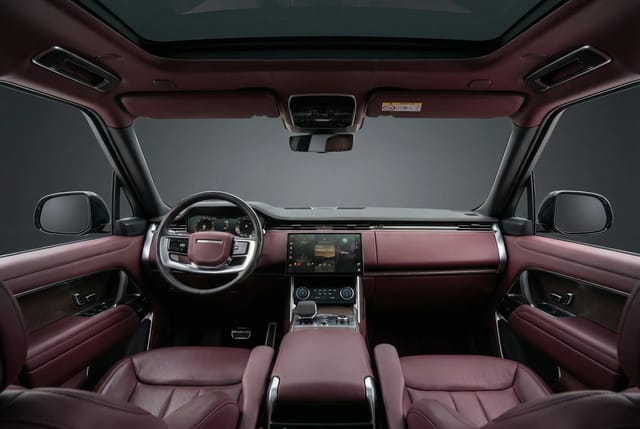 Land Rover Range Rover Autobiography 2023 - Image 5