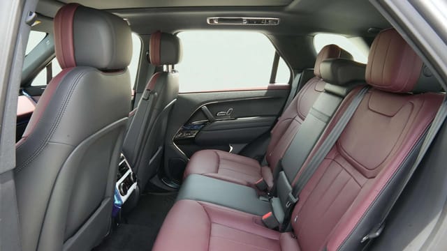 Land Rover Range Rover Sport 2025 - Image 5