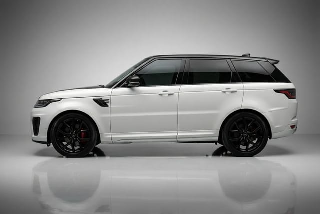 Land Rover Range Rover Sport SVR 2022 - Image 2