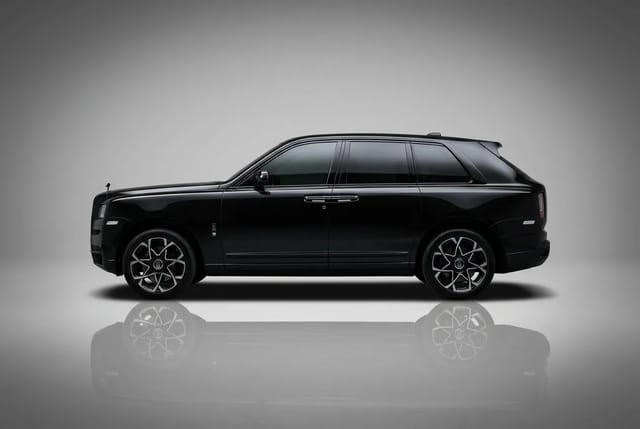 Rolls Royce Cullinan Black Badge 2024 - Image 3