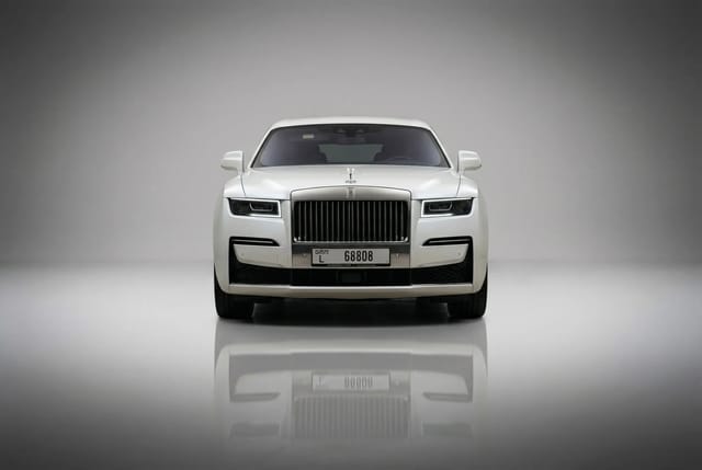 Rolls Royce Ghost 2023