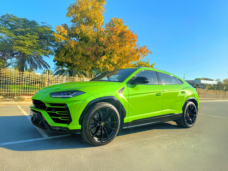 Rent-LAMBO-URUS-1