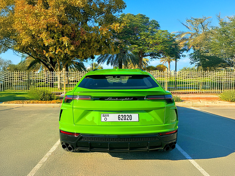 Rent-LAMBO-URUS-2